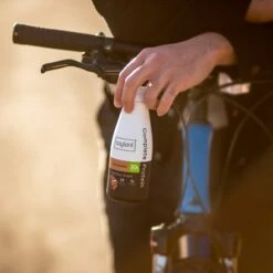 Soylent Complete Protein - Chocolate By Soylent -Campmor Outdoor Clothing 02C 052721 SDC US CompleteProtein Chocolate Lifestyle 3b36e41d f0f1 439e 9e88 24239171abe4