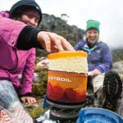 Jetboil MiniMo Sunset Cooking System -Campmor Outdoor Clothing 1090956 insitu01