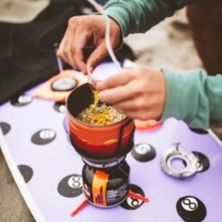 Jetboil MiniMo Sunset Cooking System -Campmor Outdoor Clothing 1090956 insitu04