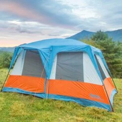 Eureka Copper Canyon LX 8 Person Tent -Campmor Outdoor Clothing 1106056 insitu04