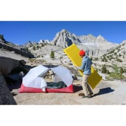 Therm-A-Rest NeoAir XLite NXT MAX Sleeping Pad 8 Therm-A-Rest NeoAir XLite NXT MAX Sleeping Pad -Campmor Outdoor Clothing 11631