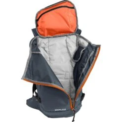 CamelBak SnoBlast 22 70oz Hydration Pack – Tri-Zip Expandable Winter Backpack 36 CamelBak SnoBlast 22 70oz Hydration Pack – Tri-Zip Expandable Winter Backpack -Campmor Outdoor Clothing 2781002000 V7