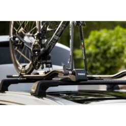 Thule FastRide Rooftop Fork Mount Bike Carrier – Black Quick-Release Disc Brake Compatible Rack -Campmor Outdoor Clothing 2 defcd3b8 7b73 45e6 8e6c 9cf5851d1ae3