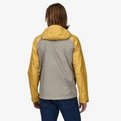 Patagonia Men's Torrentshell 3L Jacket 13 Patagonia Men's Torrentshell 3L Jacket -Campmor Outdoor Clothing 85241 SUYE L
