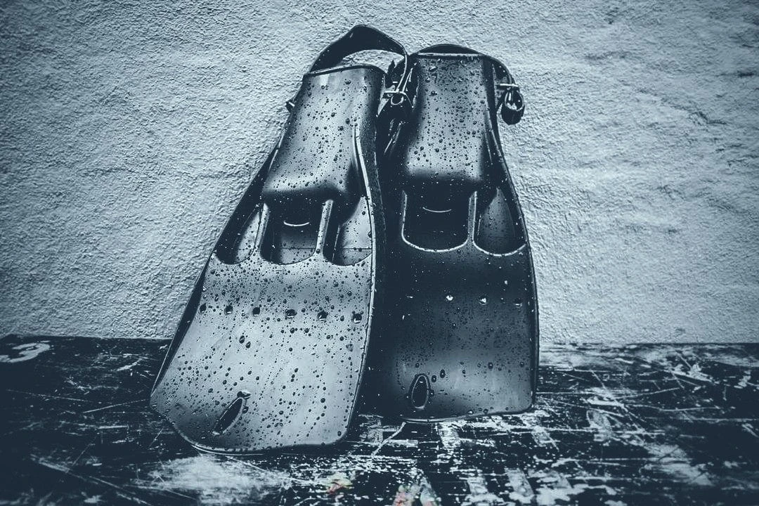 ATACLETE Military Jet-Style Scuba Fins - Professional Black Vented Open Heel Dive Fins 1 ATACLETE Military Jet-Style Scuba Fins - Professional Black Vented Open Heel Dive Fins