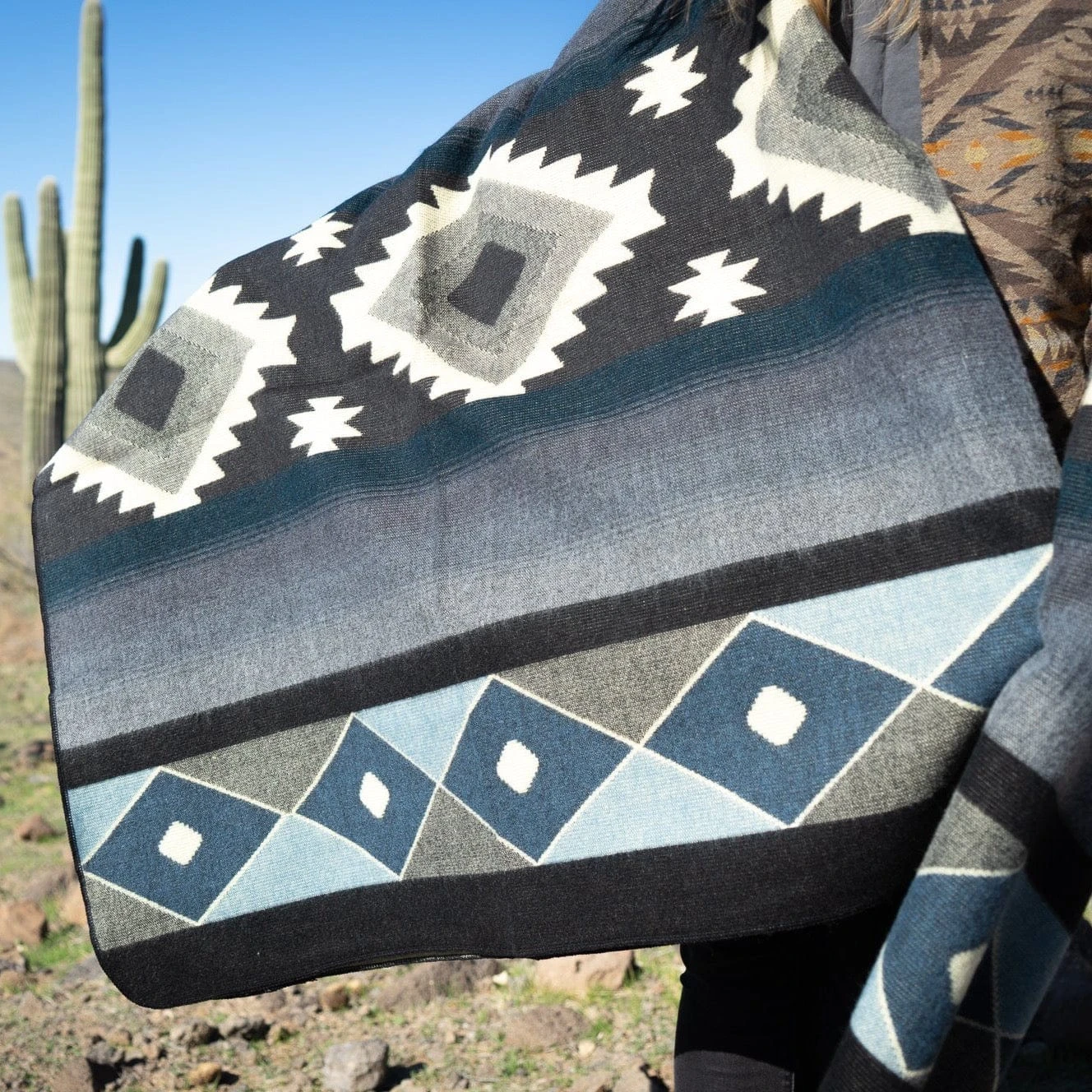 Andean Alpaca Wool Blanket - Midnight By Alpaca Threadz 1 Andean Alpaca Wool Blanket - Midnight By Alpaca Threadz