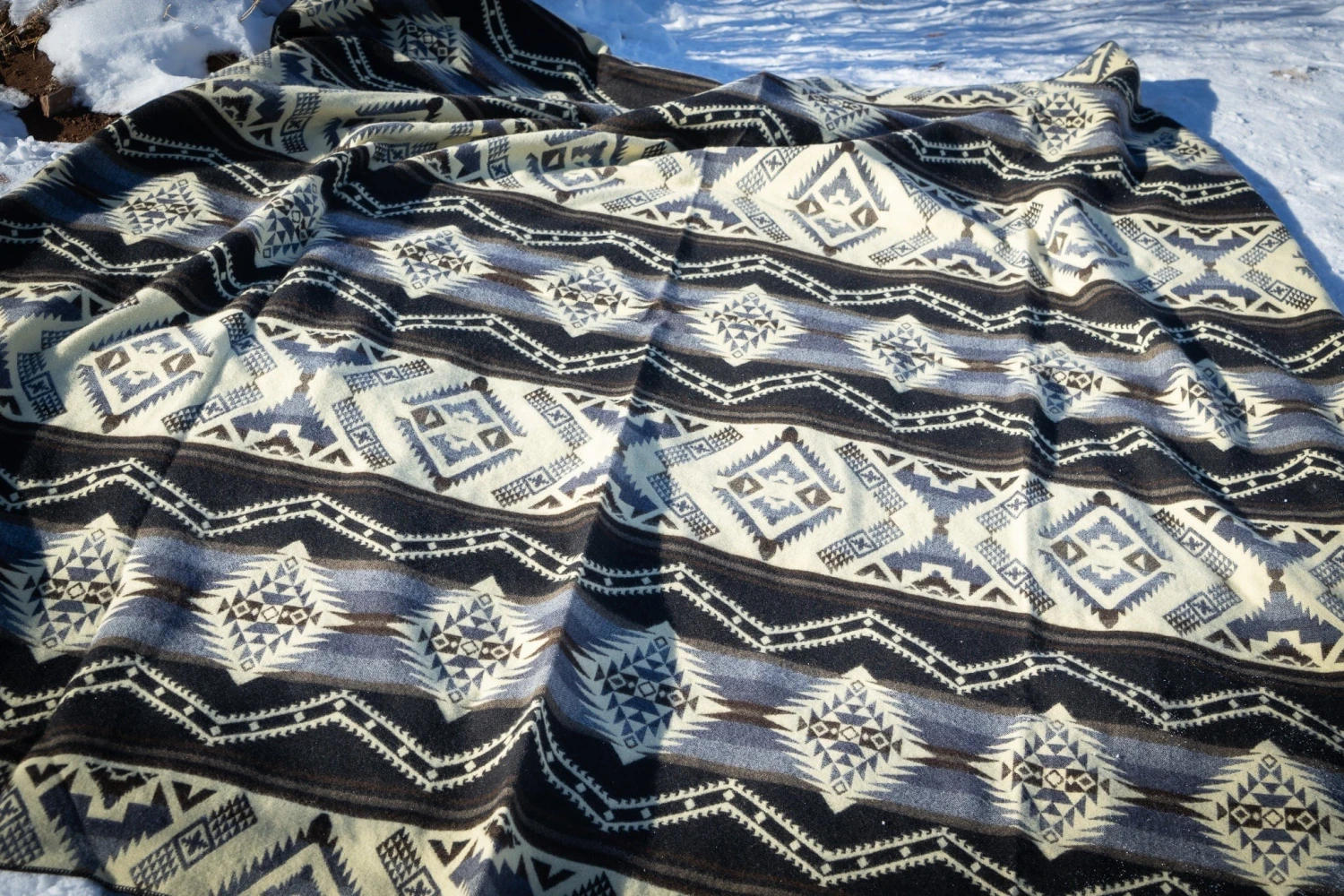 Andean Alpaca Wool Blanket - Slate By Alpaca Threadz 8 Andean Alpaca Wool Blanket - Slate By Alpaca Threadz - Image 8