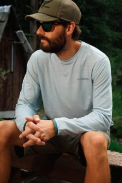 Men's Long Sleeve Tech Tee 36 Men's Long Sleeve Tech Tee -Campmor Outdoor Clothing JordanRosenPhotography W3A4958