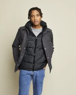 Apollo Men’s Heated Vest Black By Kelvin Coats 12 Apollo Men’s Heated Vest Black By Kelvin Coats -Campmor Outdoor Clothing KelvinCoats Apollo Vest Black 2021 00004