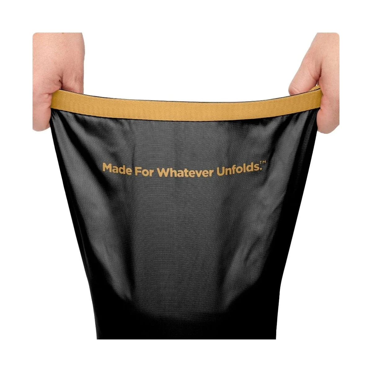 Rumpl Original Puffy Blanket - Black 5 Rumpl Original Puffy Blanket - Black - Image 5