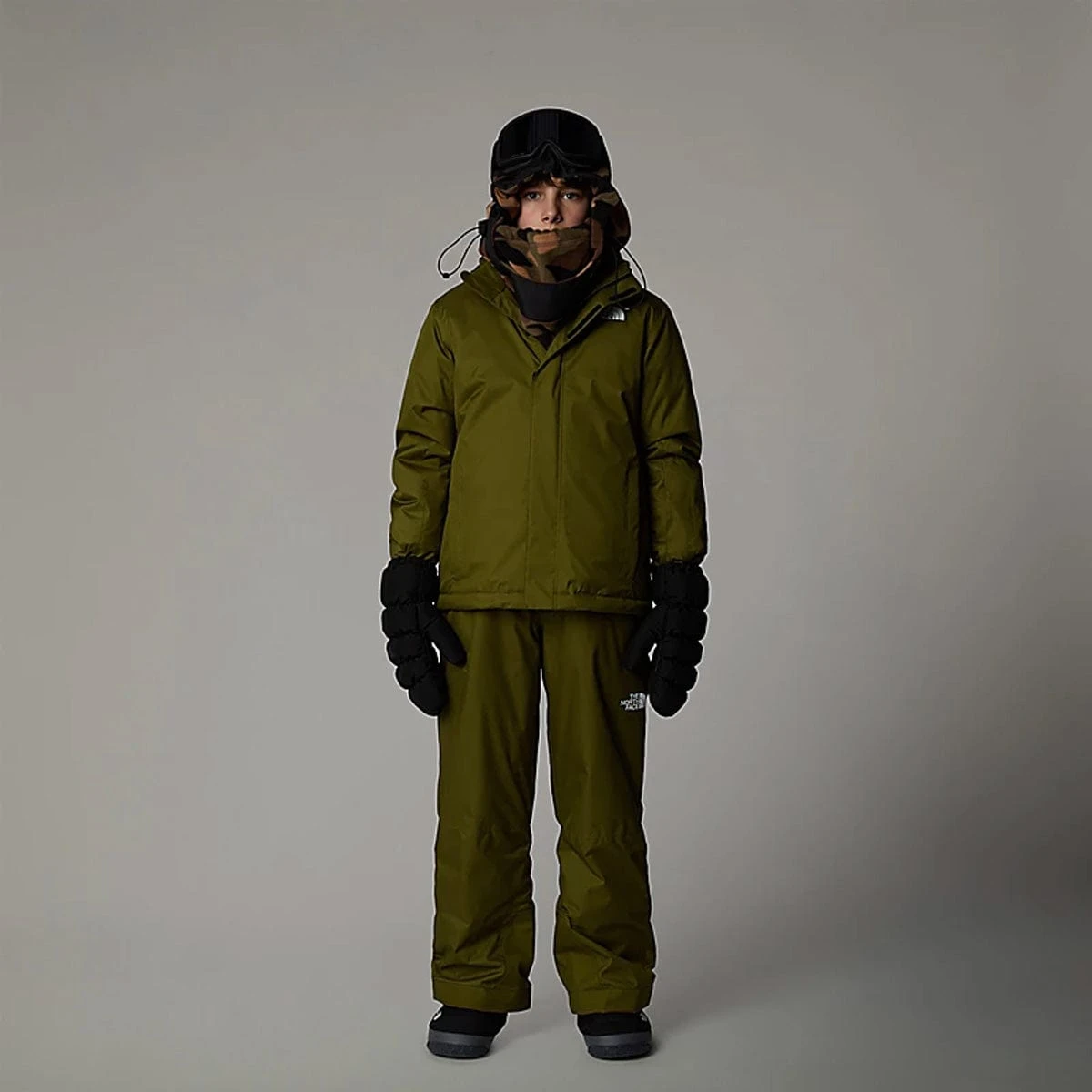 The North Face Teen Snowquest Jacket in TNF Black – Waterproof Insulated Ski & Snowboard Parka 15 The North Face Teen Snowquest Jacket in TNF Black – Waterproof Insulated Ski & Snowboard Parka - Image 15