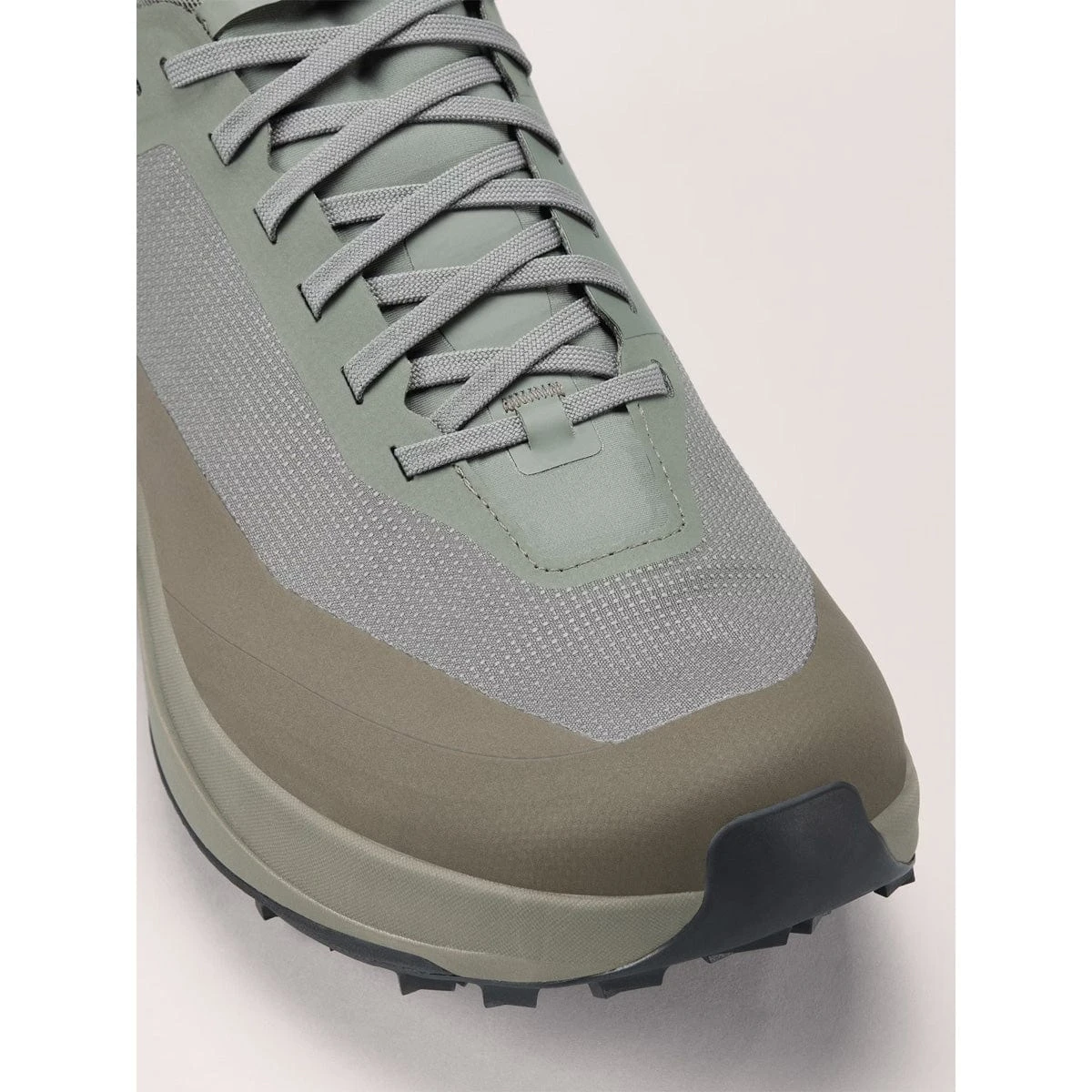 Arc'teryx Men's Sylan GTX Running Shoe 2 Arc'teryx Men's Sylan GTX Running Shoe - Image 2