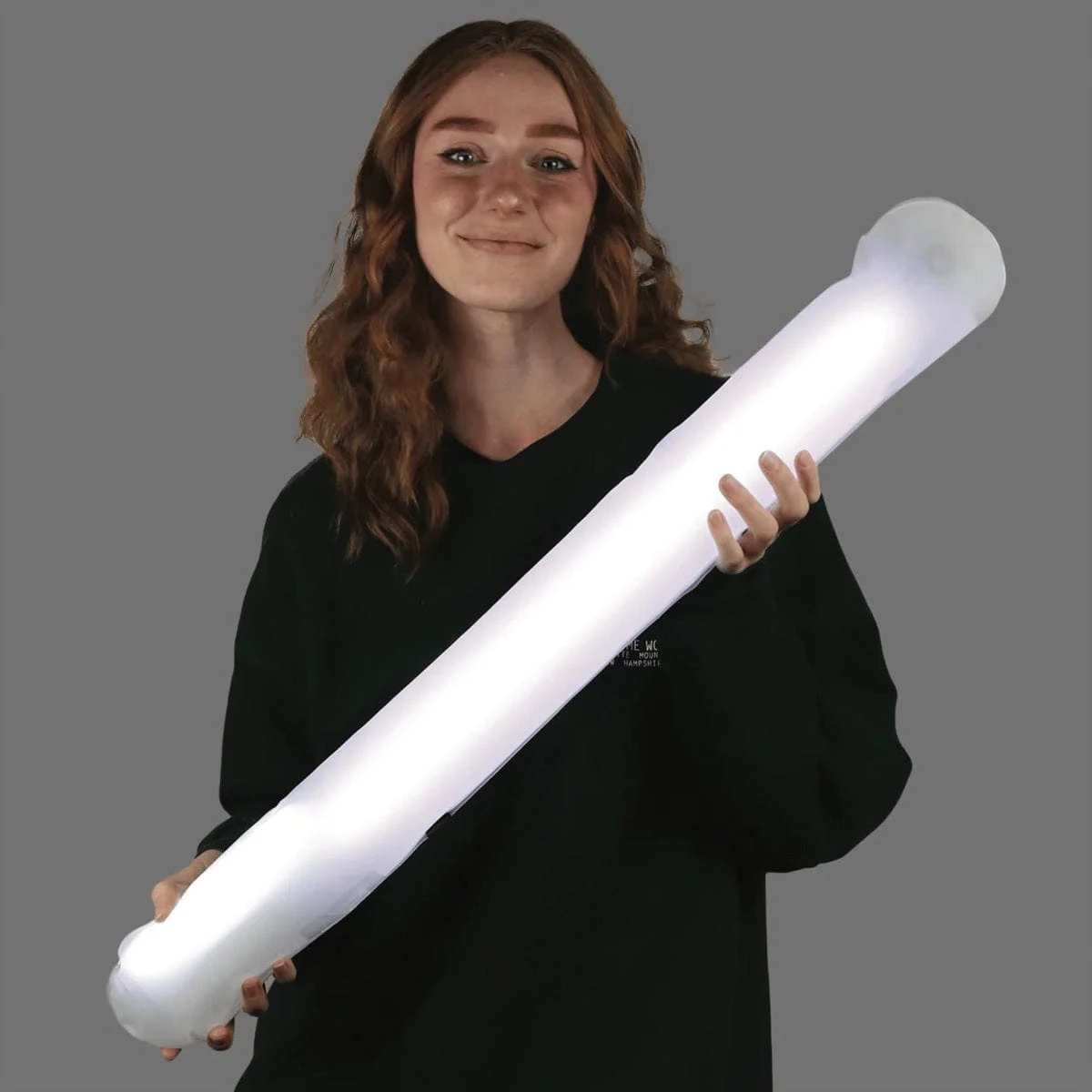 LuminAID Solar Beam With Phone Charger 2 LuminAID Solar Beam With Phone Charger - Image 2