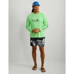 HUK Men's Pursuit Mossy Oak Volley Shorts -Campmor Outdoor Clothing c 3583992c c605 4d9d 8526 f9573f0badc8