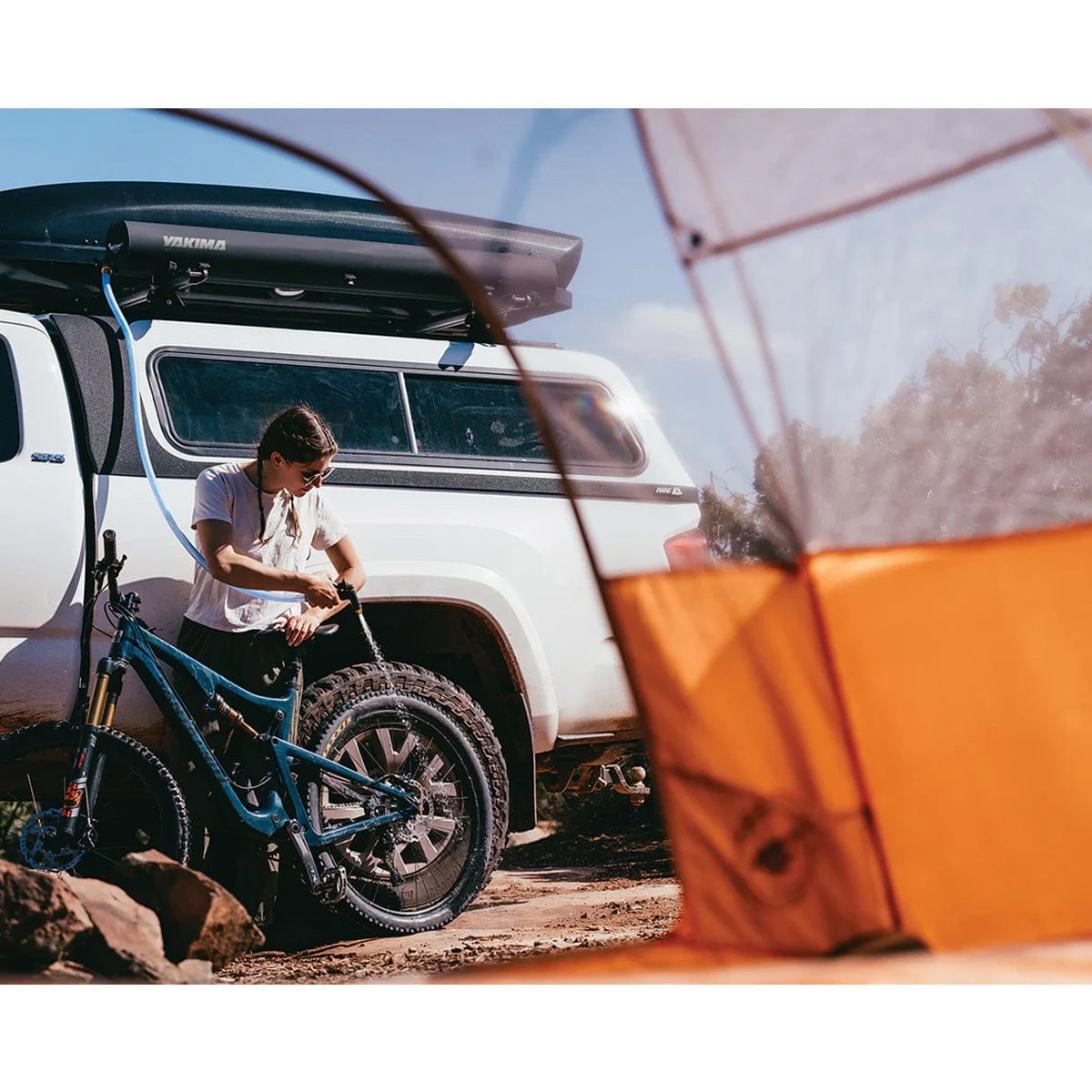 Yakima RoadShower 10G - 10 Gallon Road Shower 3 Yakima RoadShower 10G - 10 Gallon Road Shower - Image 3