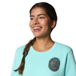 Columbia Women's PFG Graphic Sweatshirt Crew -Campmor Outdoor Clothing d 6b3ceea0 23ac 491f 8441 4c55eb891ff3