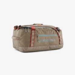 Patagonia Black Hole Duffel 40L 22 Patagonia Black Hole Duffel 40L -Campmor Outdoor Clothing d c2b9b183 235d 4bc6 afb5 d6222af56608