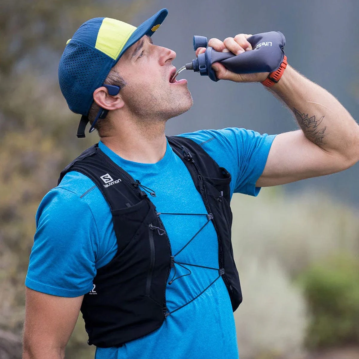 LifeStraw Dark Mountain Blue 650ml Peak Series Collapsible Squeeze Water Bottle Filter System 5 LifeStraw Dark Mountain Blue 650ml Peak Series Collapsible Squeeze Water Bottle Filter System - Image 5