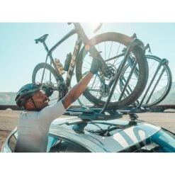 Yakima HighRoad Premium Upright Roof Bike Rack – Wheel-On Zero Frame Contact Carrier 10 Yakima HighRoad Premium Upright Roof Bike Rack – Wheel-On Zero Frame Contact Carrier -Campmor Outdoor Clothing e 2372899f 4070 42e5 a466 ef025cecc835