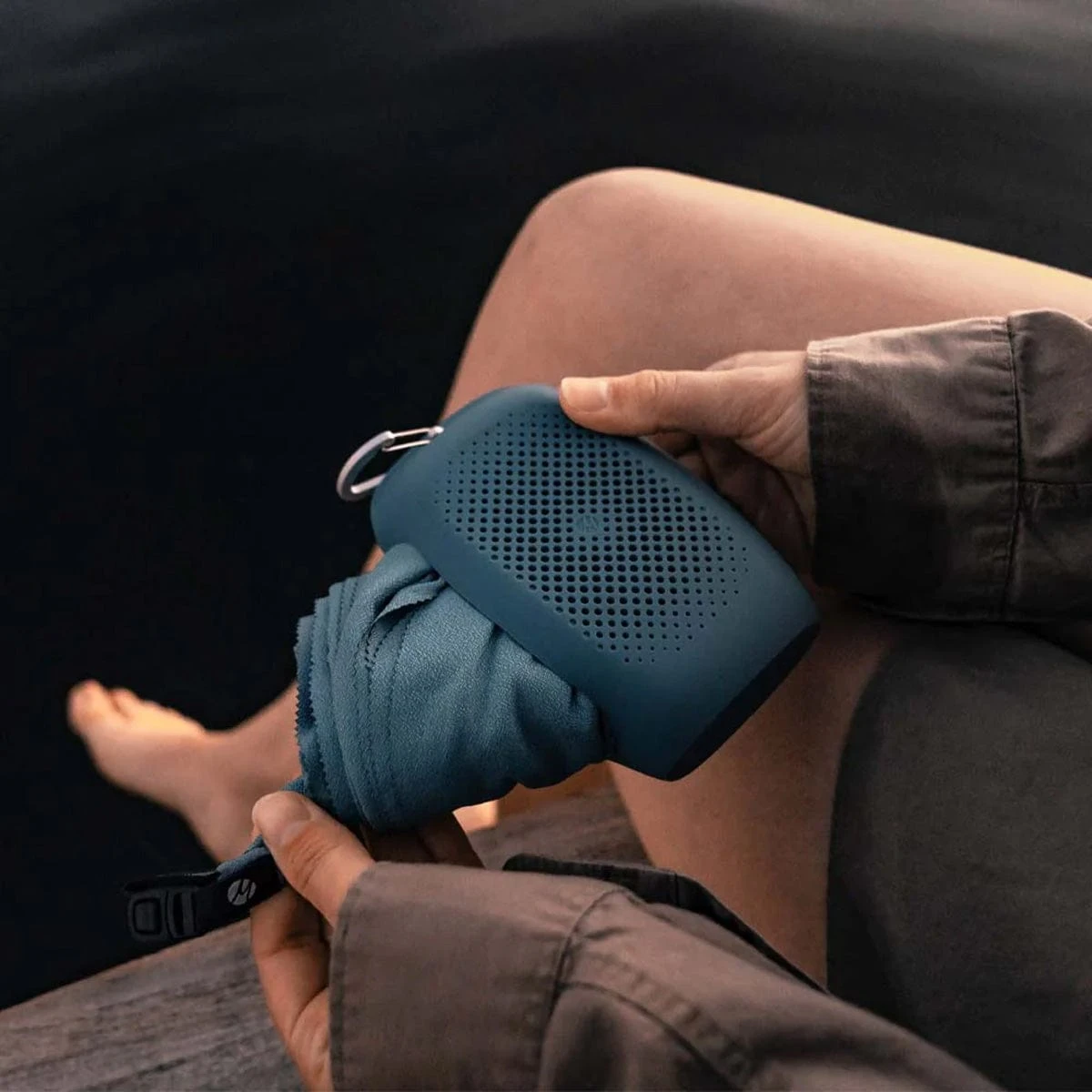 Matador NanoDry Packable Shower Towel (Large) 6 Matador NanoDry Packable Shower Towel (Large) - Image 6