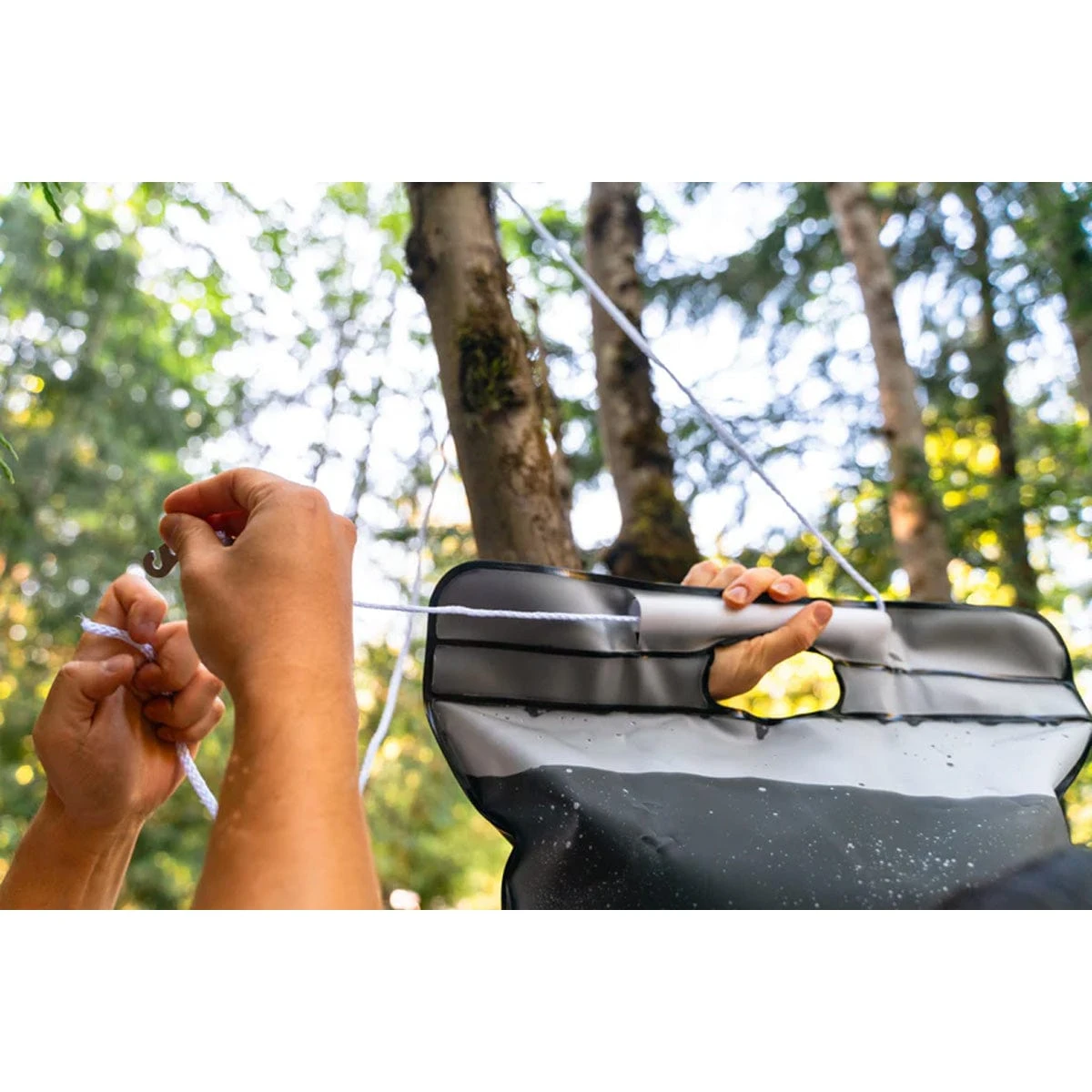 Coghlan's Solar Heated Camp Shower 6 Coghlan's Solar Heated Camp Shower - Image 6