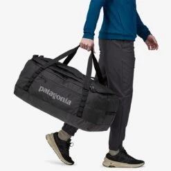 Patagonia Black Hole 70L Duffel 25 Patagonia Black Hole 70L Duffel -Campmor Outdoor Clothing f f4684e37 9d2b 4384 82ef e0189640b050