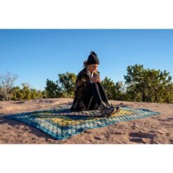 Kelty Jeanie's Blanket -Campmor Outdoor Clothing g c8066fb8 0809 4b51 b179 4cea5d4cc68e