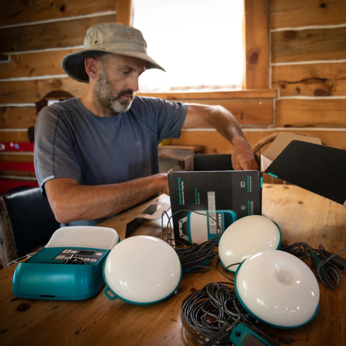 Biolite SolarHome 620+ Solar-Powered Light, Charging & Radio 8 Biolite SolarHome 620+ Solar-Powered Light, Charging & Radio - Image 8