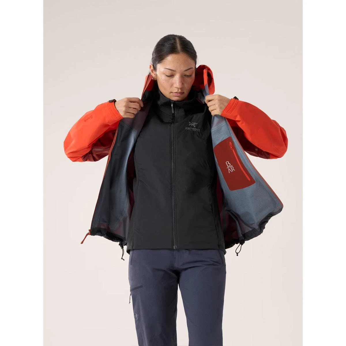 Arc'teryx Women's Atom Jacket 8 Arc'teryx Women's Atom Jacket - Image 8