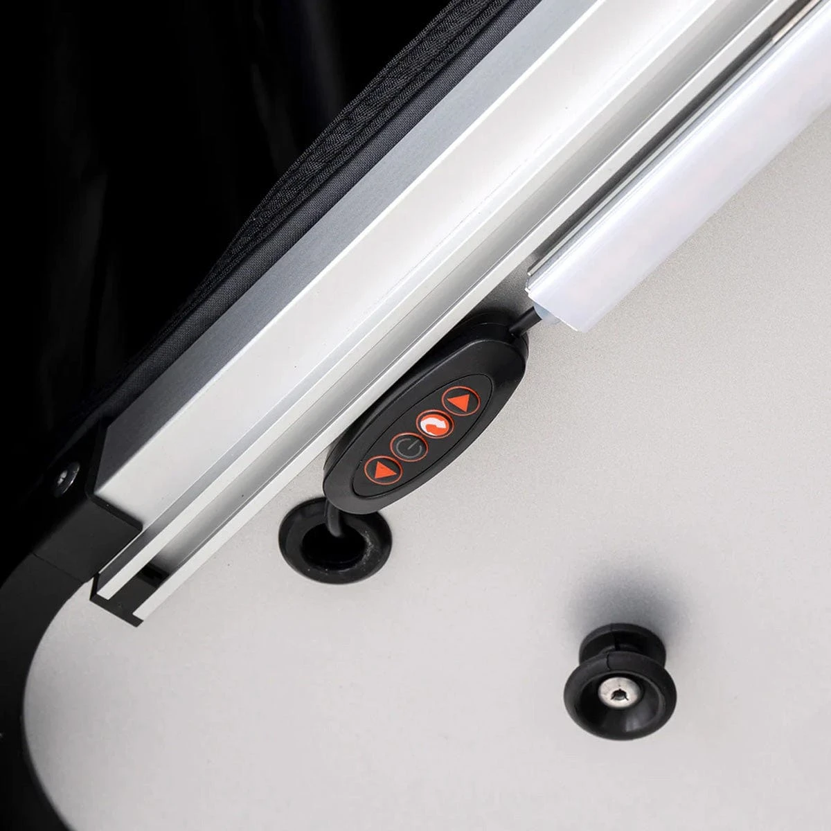 IKamper Skycamp 3.0 Mini DLX RoofTop Tent 15 IKamper Skycamp 3.0 Mini DLX RoofTop Tent - Image 15