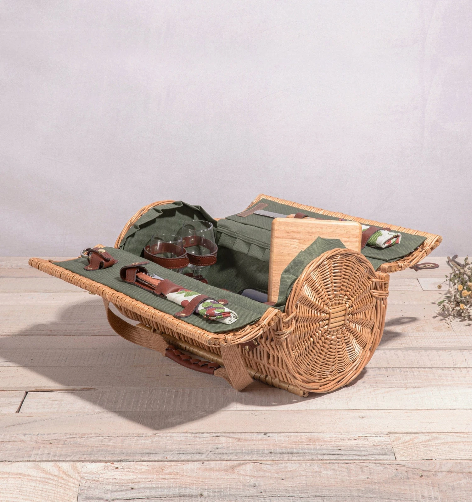 Verona Wine & Cheese Picnic Basket By Picnic Time Family Of Brands 3 Verona Wine & Cheese Picnic Basket By Picnic Time Family Of Brands - Image 3